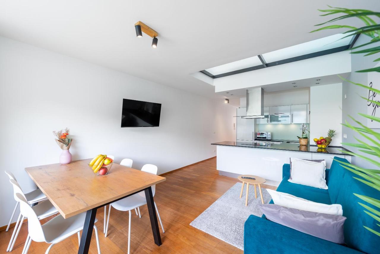 Apartment With 4 Bedrooms ปราก ภายนอก รูปภาพ